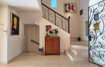 Resale - House - Detached Villa - Marbella - Nueva Andalucia