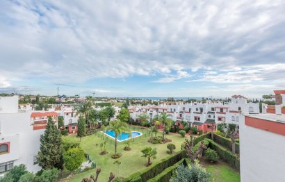 Resale - House - Townhouse - Estepona - Bel Air