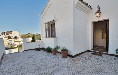 Reventa - House - Townhouse - Benahavís - Benahavís Centro