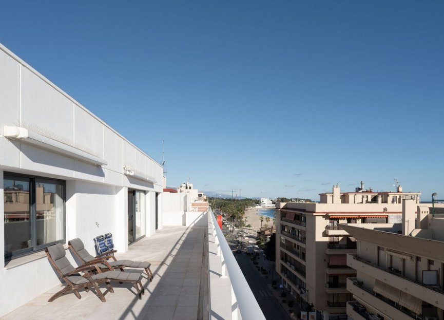 Resale - Apartment - Penthouse - Estepona - Estepona Centro