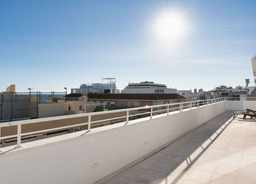 Resale - Apartment - Penthouse - Estepona - Estepona Centro