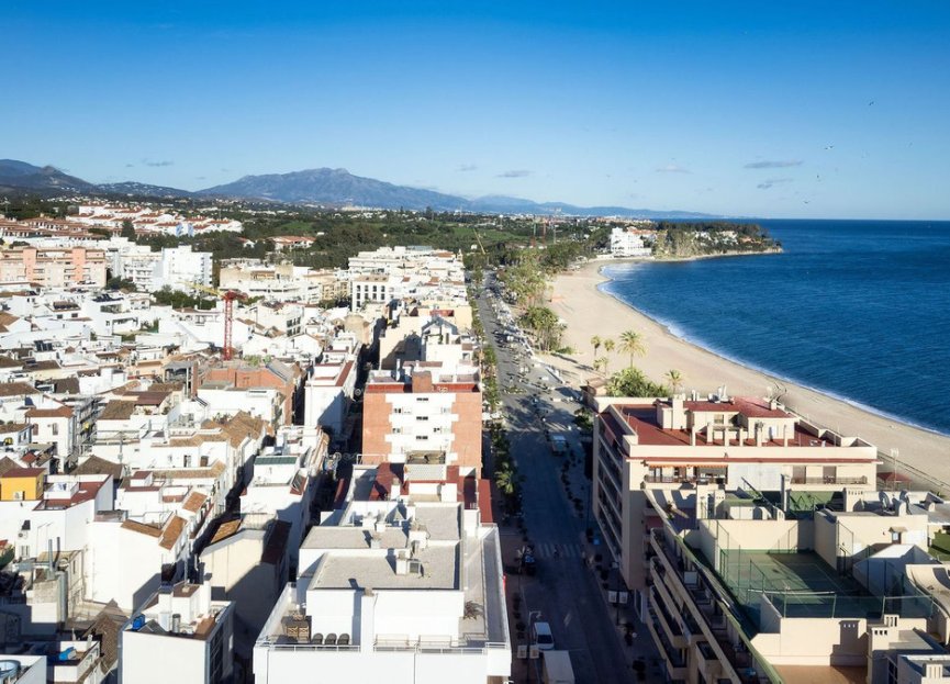 Resale - Apartment - Penthouse - Estepona - Estepona Centro