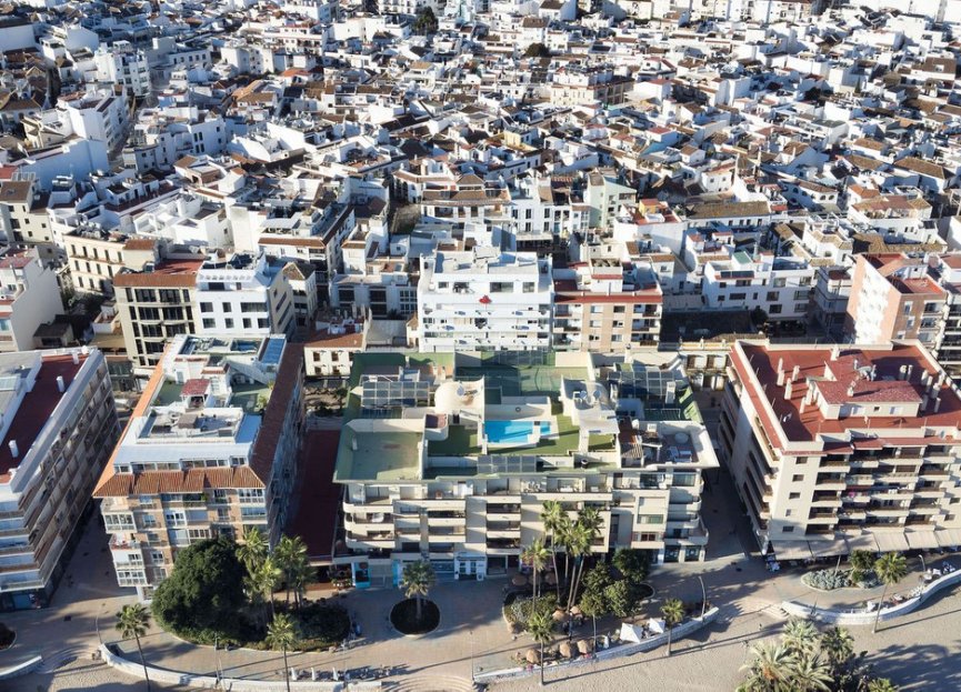 Resale - Apartment - Penthouse - Estepona - Estepona Centro