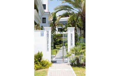 Resale - Apartment - Middle Floor Apartment - Estepona - Estepona Centro