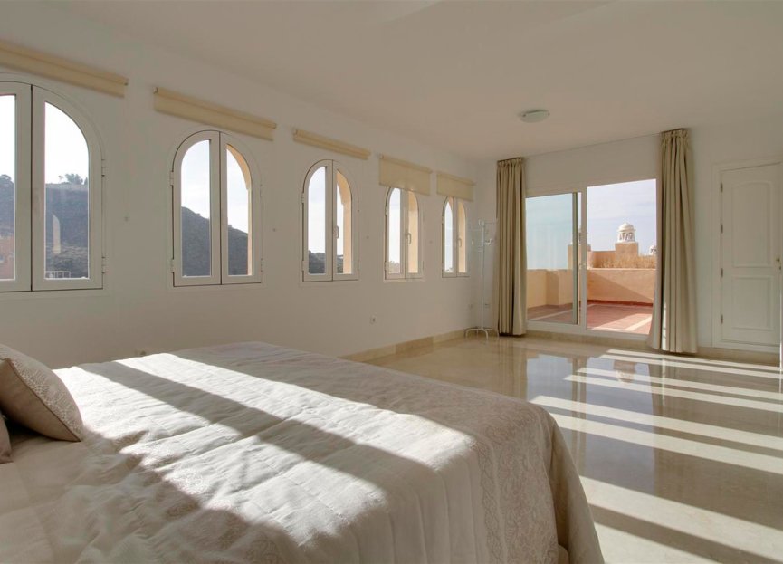 Resale - Apartment - Penthouse - Marbella - Elviria