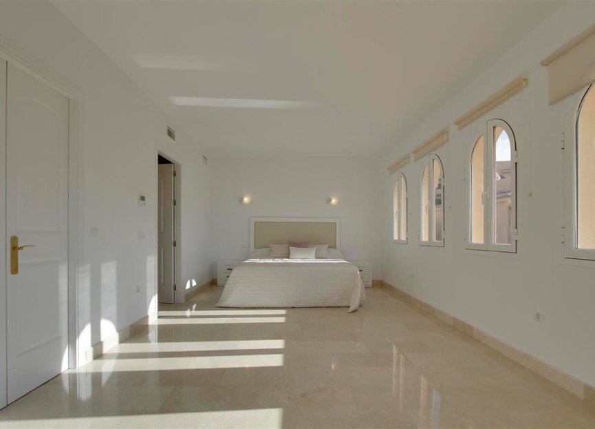 Resale - Apartment - Penthouse - Marbella - Elviria