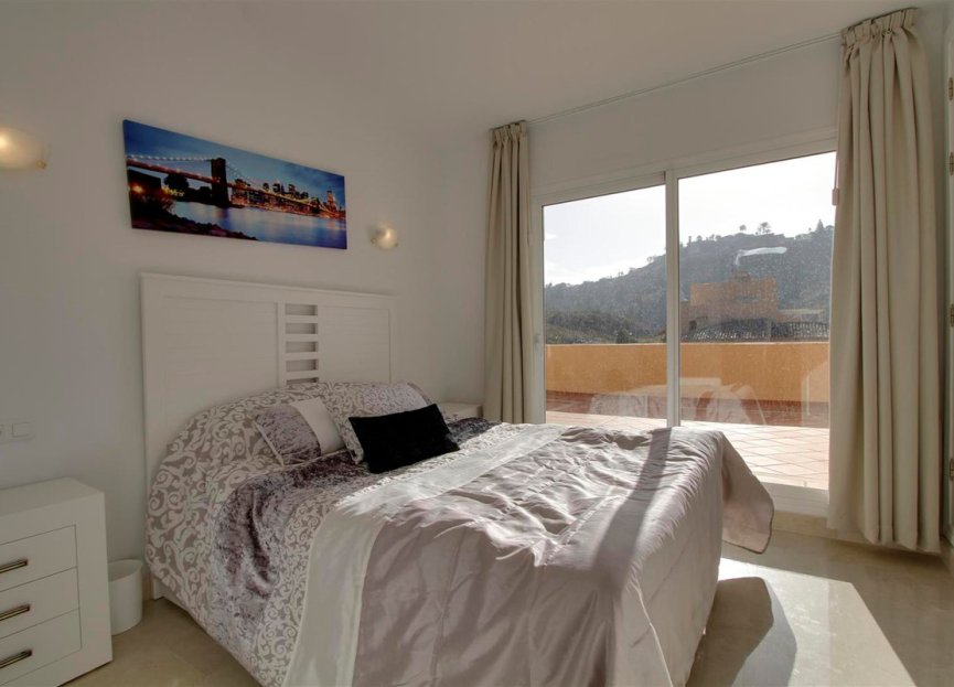 Resale - Apartment - Penthouse - Marbella - Elviria