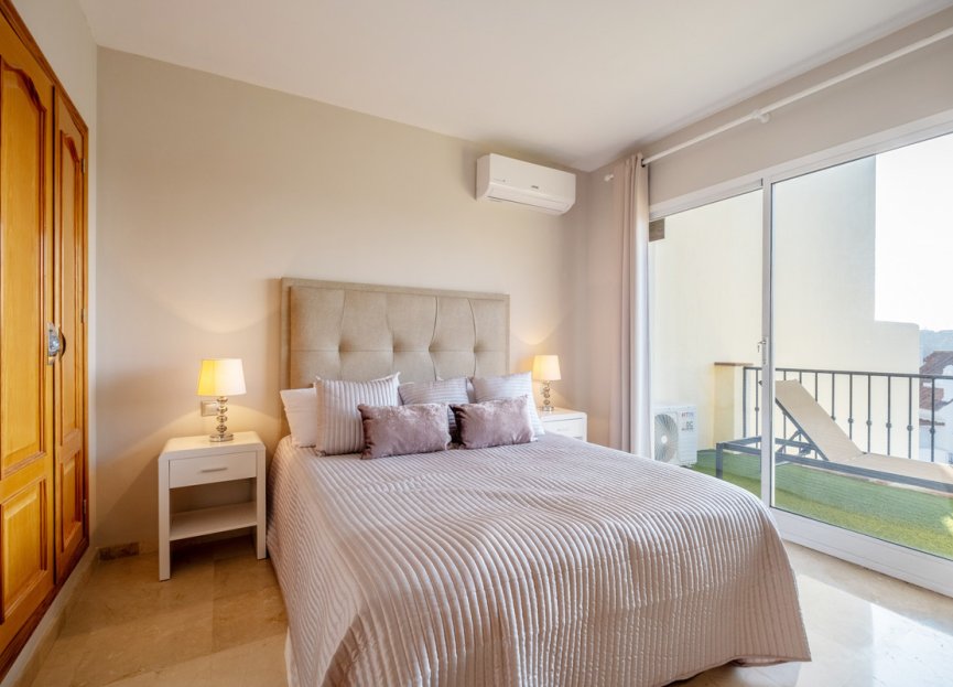 Resale - Apartment - Penthouse - Marbella - Nueva Andalucia