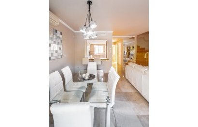 Resale - Apartment - Penthouse - Marbella - Nueva Andalucia