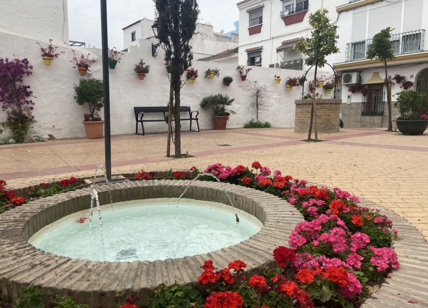 Resale - Plot - Residential Plot - Estepona - Estepona Centro