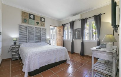 Resale - House - Detached Villa - Benahavís - Benahavís Centro