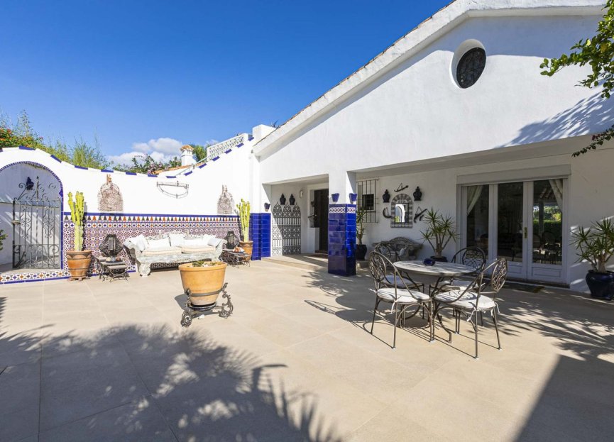 Resale - House - Detached Villa - Benahavís - Benahavís Centro