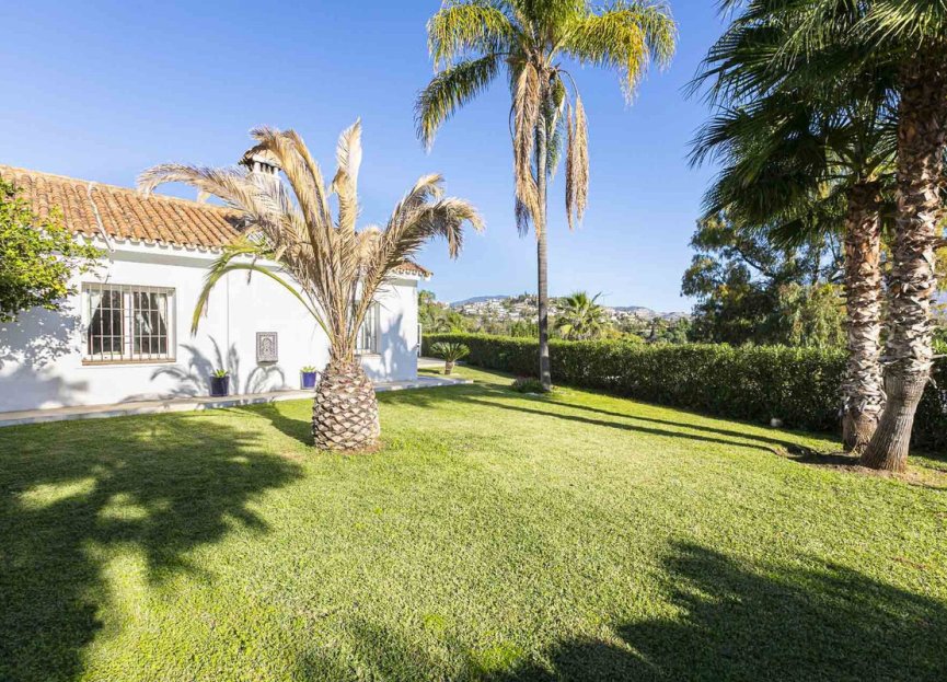 Resale - House - Detached Villa - Benahavís - Benahavís Centro