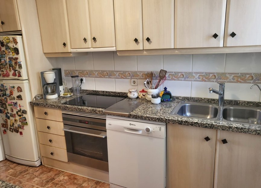 Resale - Apartment - Middle Floor Apartment - Fuengirola - Fuengirola Centro