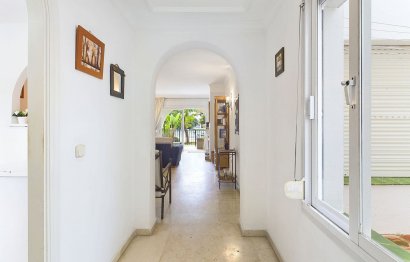 Resale - Apartment - Ground Floor Apartment - Estepona - Estepona Centro