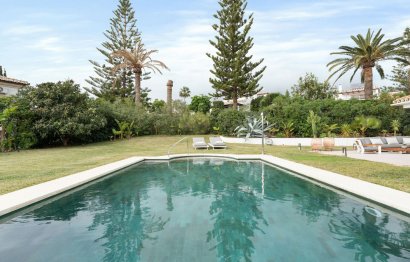 Resale - House - Detached Villa - Marbella - Elviria