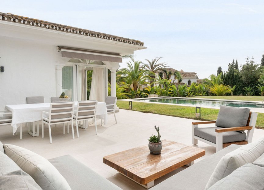 Resale - House - Detached Villa - Marbella - Elviria