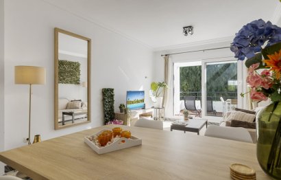 Resale - Apartment - Penthouse - Marbella - Nueva Andalucia