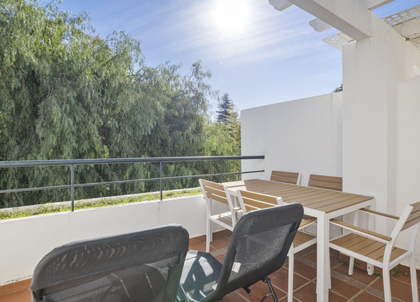 Resale - Apartment - Penthouse - Marbella - Nueva Andalucia