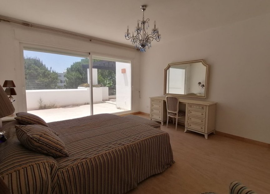 Resale - Apartment - Middle Floor Apartment - Marbella - Río Real