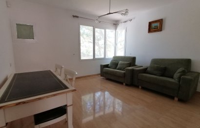 Resale - Apartment - Middle Floor Apartment - Marbella - Río Real