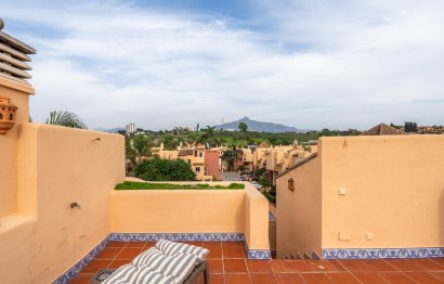 Resale - House - Townhouse - Marbella - Nueva Andalucia