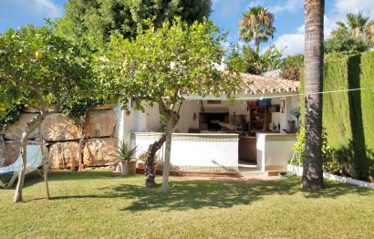 Resale - House - Detached Villa - Marbella - Nagüeles