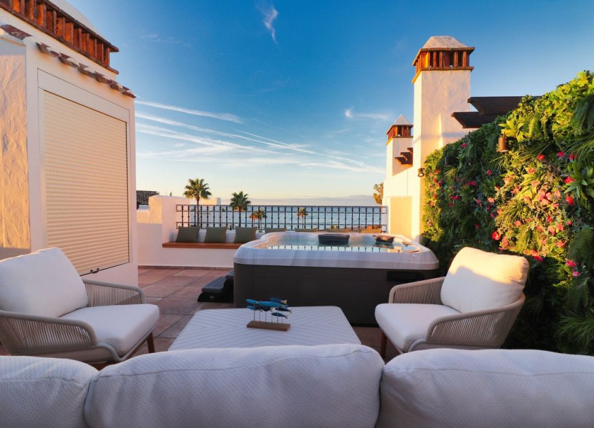 Resale - Apartment - Penthouse Duplex - Estepona - Estepona Centro