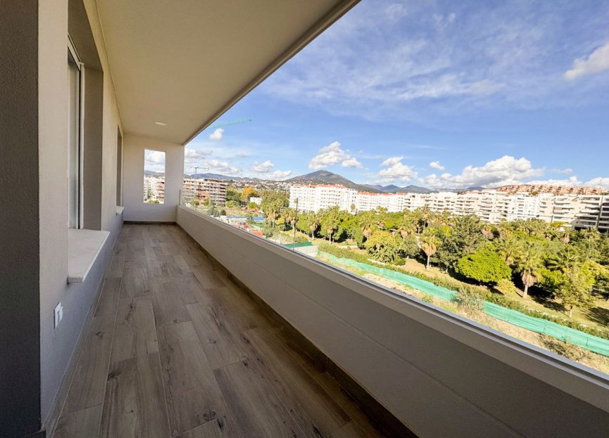 Resale - Apartment - Middle Floor Apartment - Marbella - Nueva Andalucia