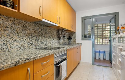 Reventa - Apartment - Middle Floor Apartment - Estepona - Estepona Centro