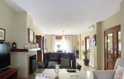 Resale - House - Townhouse - Fuengirola - Fuengirola Centro