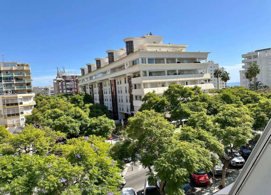 Resale - Apartment - Middle Floor Apartment - Marbella