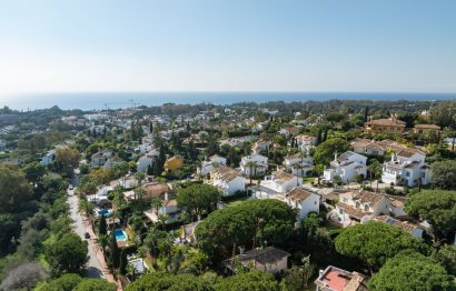 Resale - House - Semi-Detached House - Marbella - Elviria