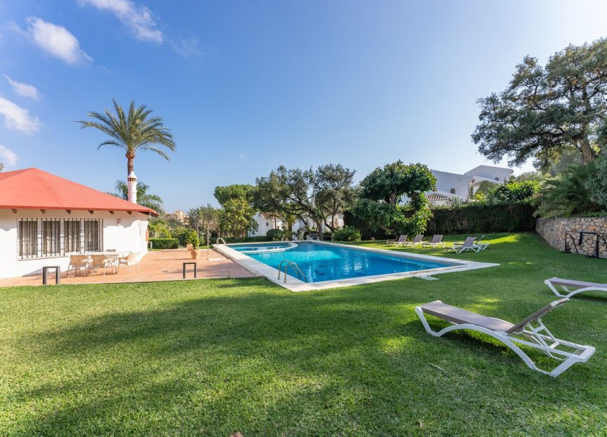 Reventa - House - Semi-Detached House - Marbella - Elviria