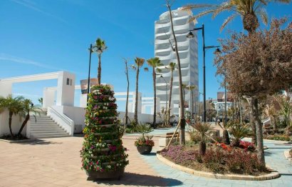 Resale - Apartment - Middle Floor Apartment - Estepona - Estepona Centro