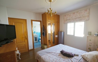 Resale - House - Detached Villa - Estepona - Estepona Centro