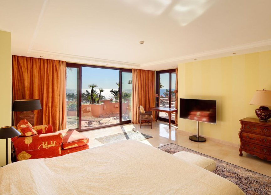 Resale - Apartment - Penthouse - Estepona - Estepona Centro