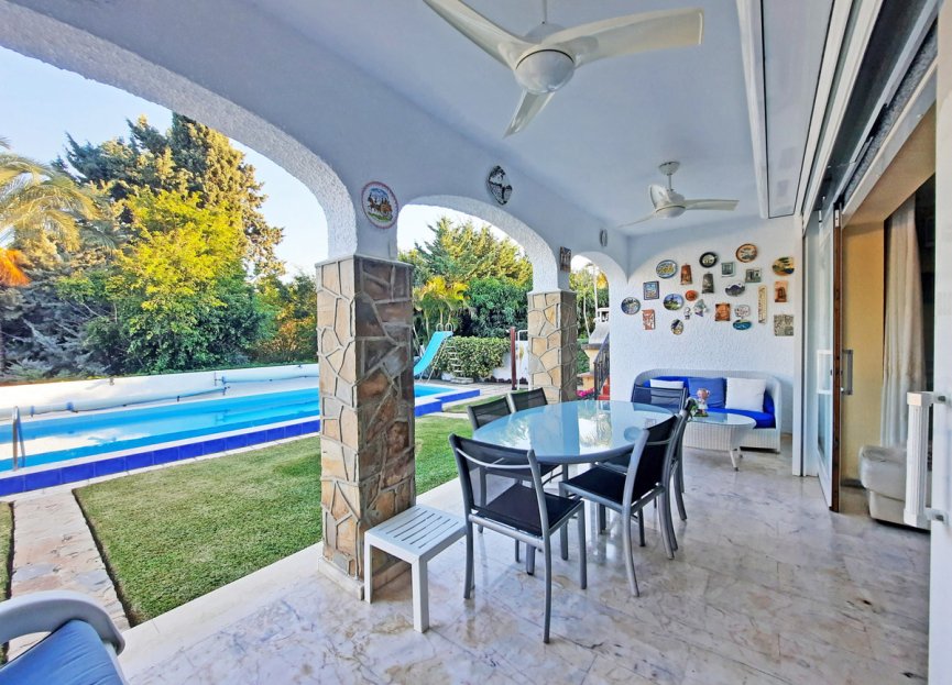 Resale - House - Detached Villa - Benalmádena - Benalmadena Costa