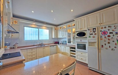 Resale - House - Detached Villa - Benalmádena - Benalmadena Costa