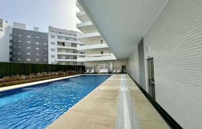 Resale - Apartment - Middle Floor Apartment - Marbella - Nueva Andalucia