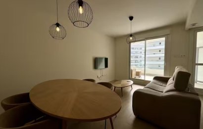 Resale - Apartment - Middle Floor Apartment - Marbella - Nueva Andalucia