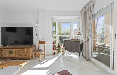 Resale - House - Detached Villa - Estepona - Estepona Centro