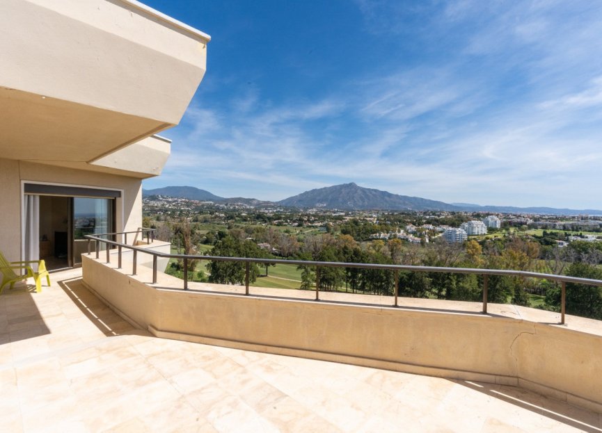 Resale - Apartment - Penthouse - Estepona - Estepona Centro