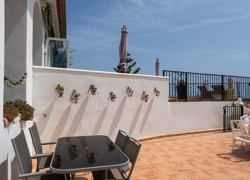 Resale - House - Detached Villa - Benalmádena - Benalmadena Pueblo