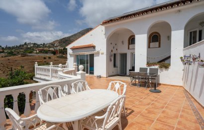 Reventa - House - Detached Villa - Benalmádena - Benalmadena Pueblo