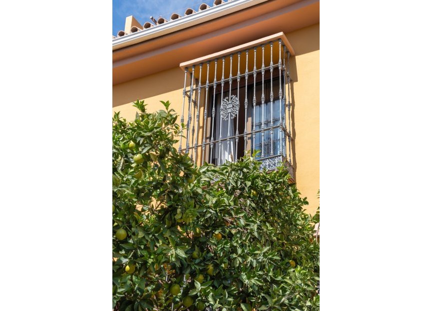 Resale - House - Detached Villa - Fuengirola - Los Pacos