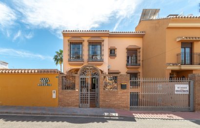 Resale - House - Detached Villa - Fuengirola - Los Pacos