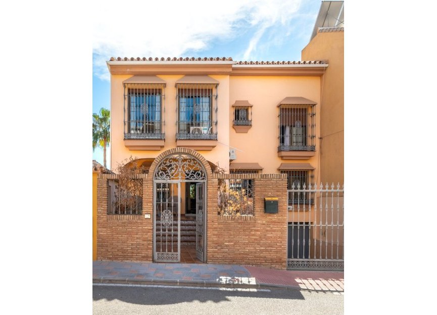 Resale - House - Detached Villa - Fuengirola - Los Pacos