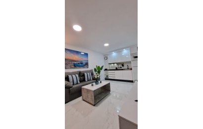 Resale - Apartment - Middle Floor Apartment - Fuengirola - Fuengirola Centro