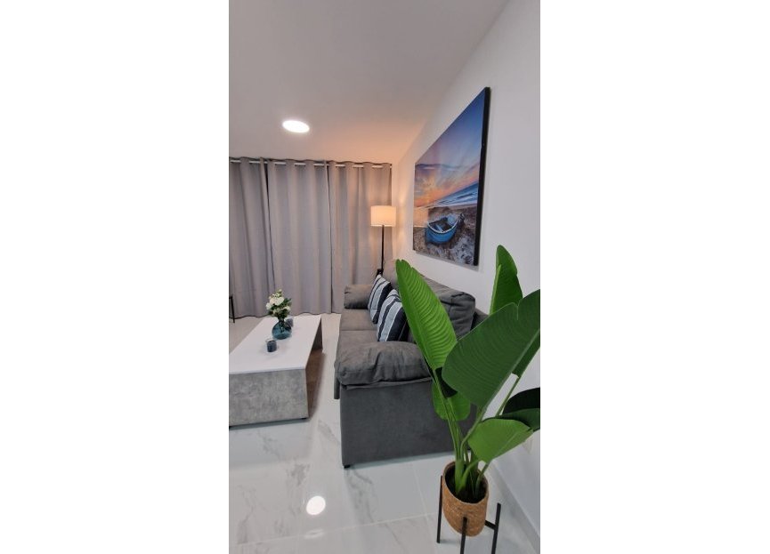 Resale - Apartment - Middle Floor Apartment - Fuengirola - Fuengirola Centro